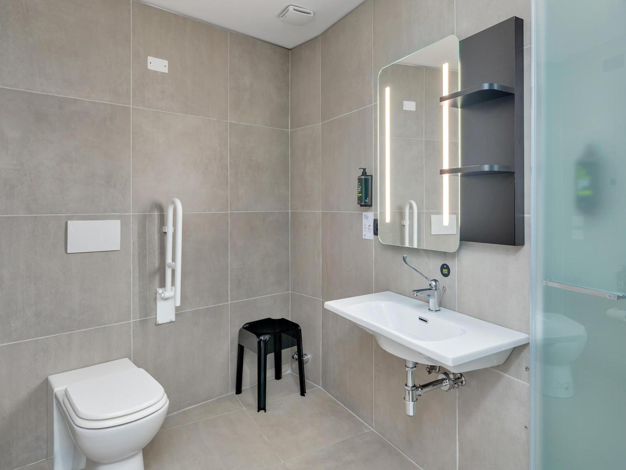 B&B Hotel Alba Ngoại thất bức ảnh