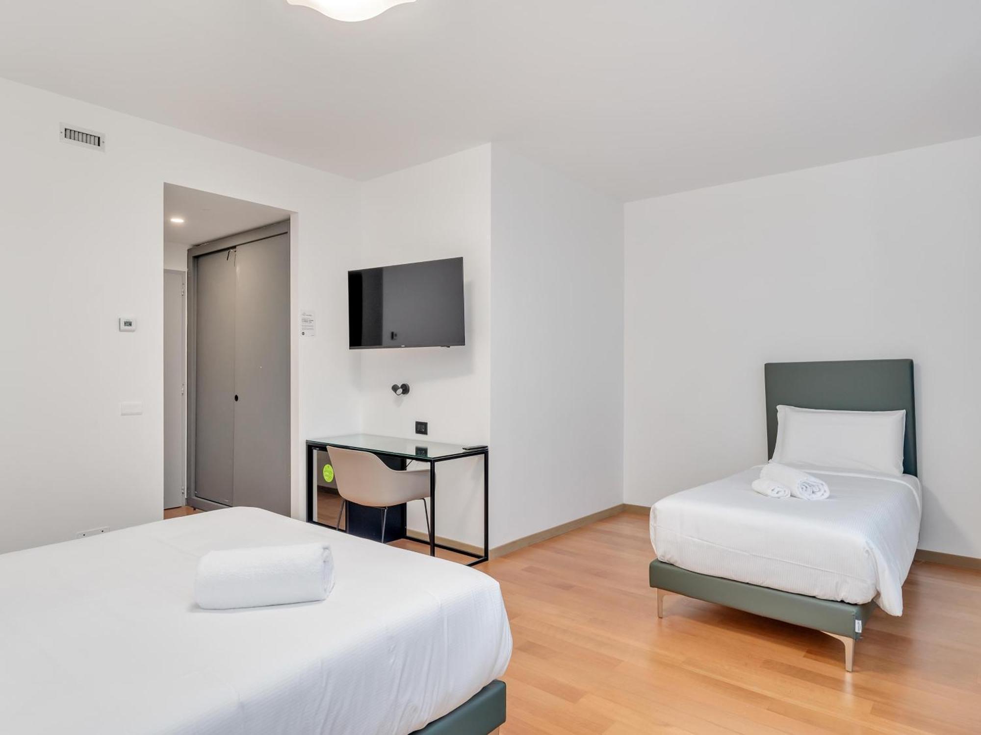 B&B Hotel Alba Ngoại thất bức ảnh