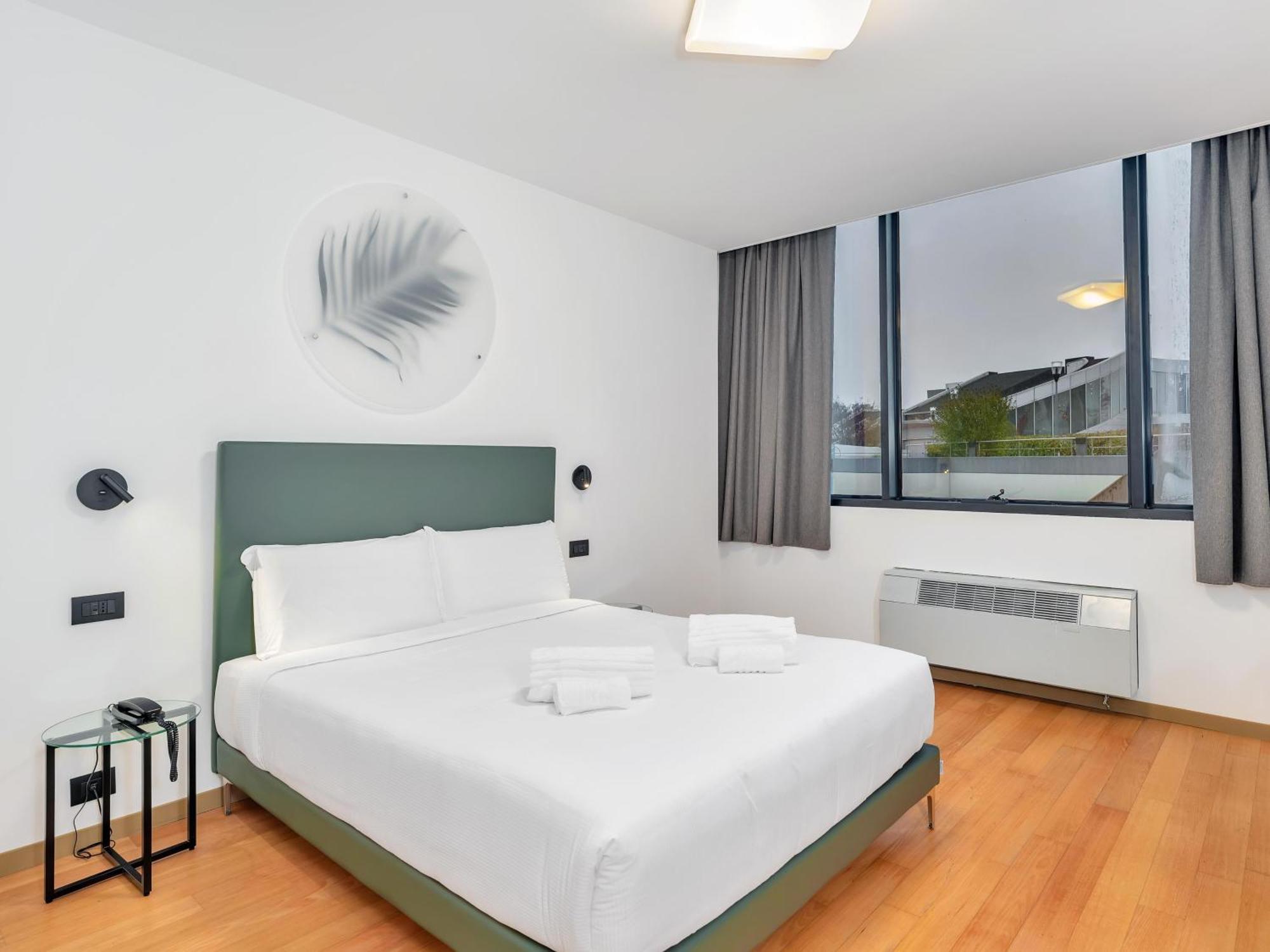 B&B Hotel Alba Ngoại thất bức ảnh