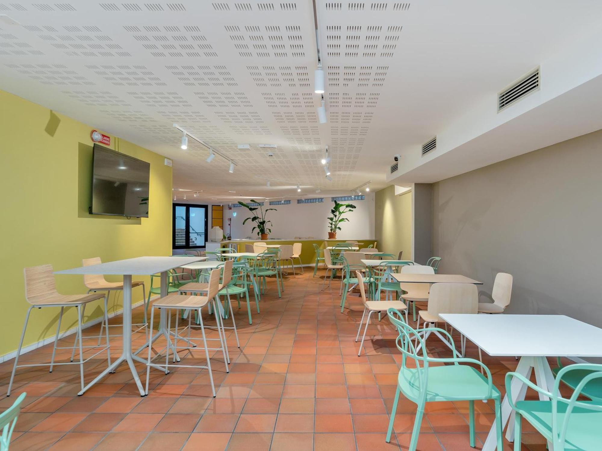 B&B Hotel Alba Ngoại thất bức ảnh