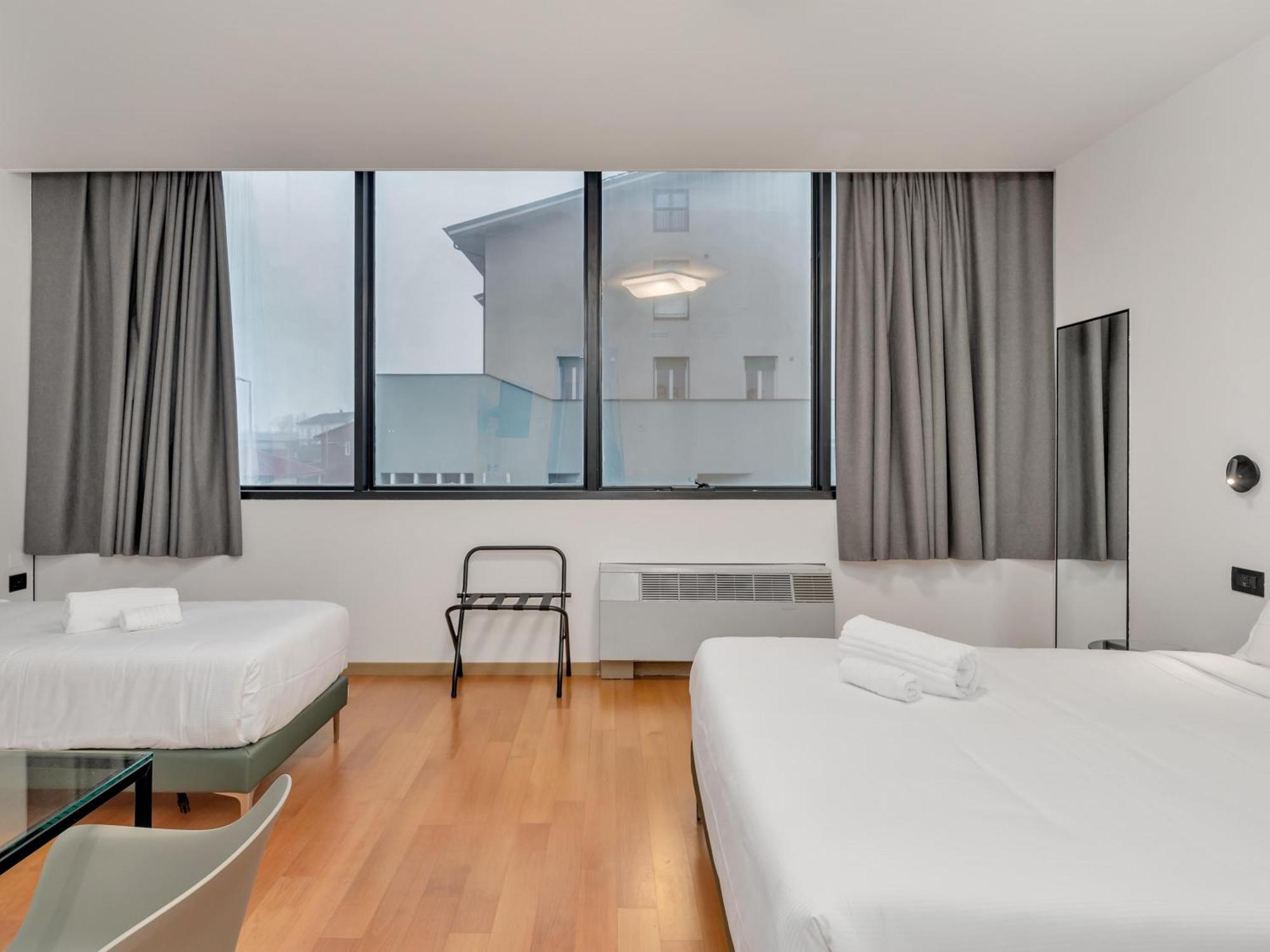 B&B Hotel Alba Ngoại thất bức ảnh