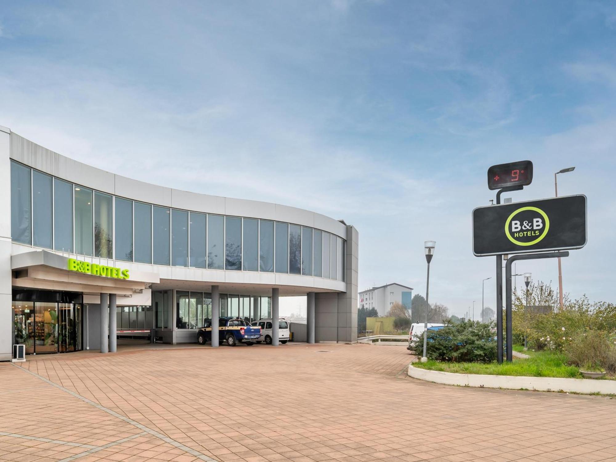 B&B Hotel Alba Ngoại thất bức ảnh