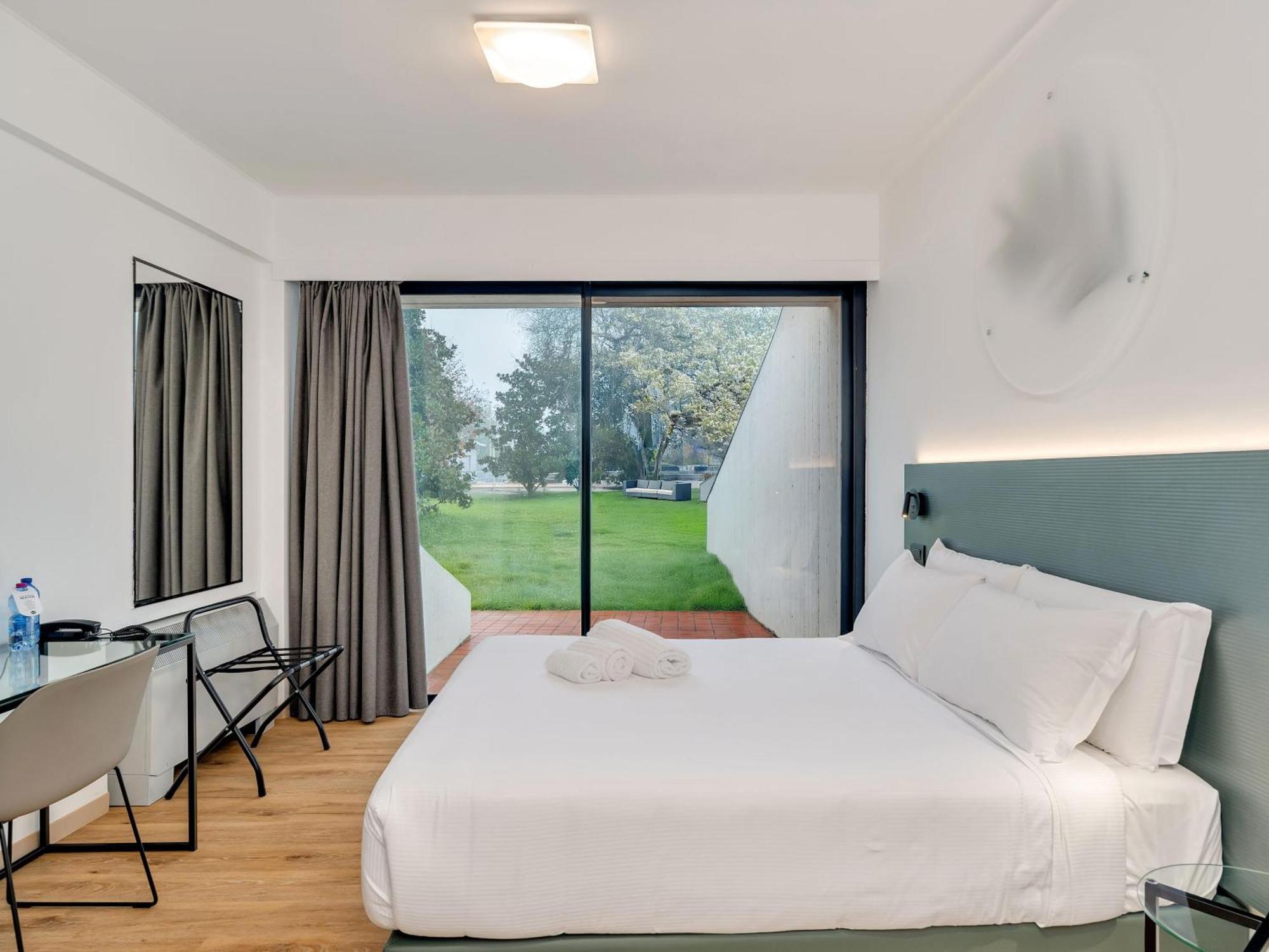 B&B Hotel Alba Ngoại thất bức ảnh